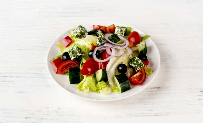 Салат Греческий в Пироговом Дворике