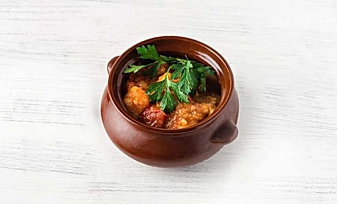 Жаркое из свинины в Пироговом Дворике