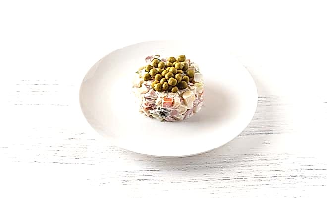 Салат Оливье в Пироговом Дворике