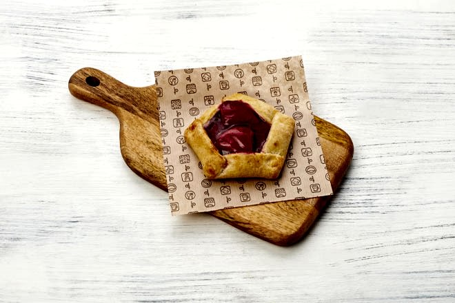 Галета с клубникой в Пироговом Дворике