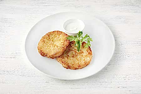 Драники картофельные со сметаной в Пироговом Дворике