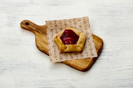 Галета с клубникой в Пироговом Дворике